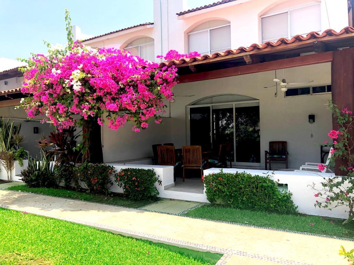 Casa Romantica De Playa Ixtapa  Buitenkant foto