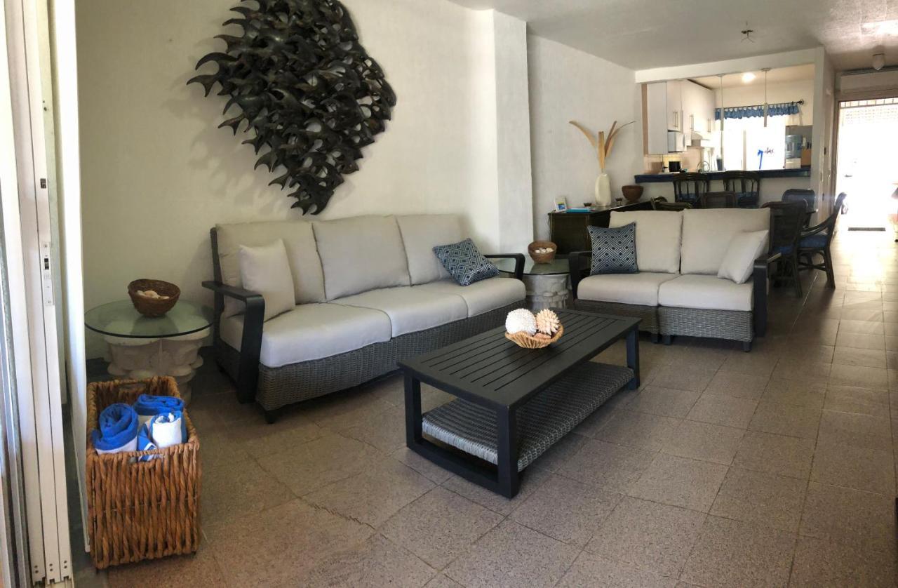 Casa Romantica De Playa Ixtapa  Buitenkant foto