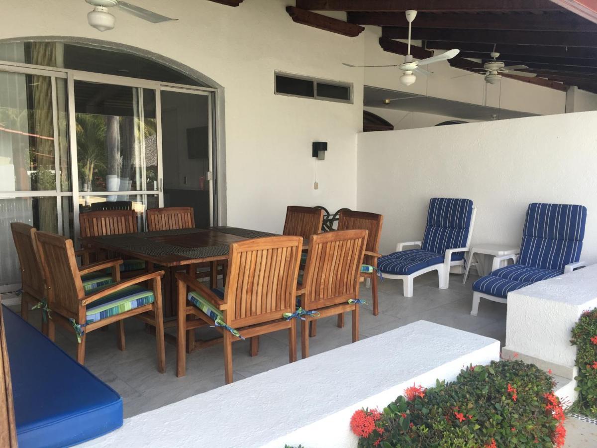 Casa Romantica De Playa Ixtapa  Buitenkant foto