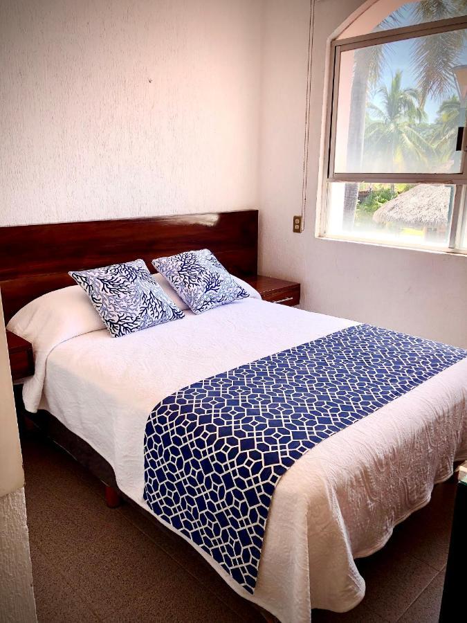 Casa Romantica De Playa Ixtapa  Buitenkant foto