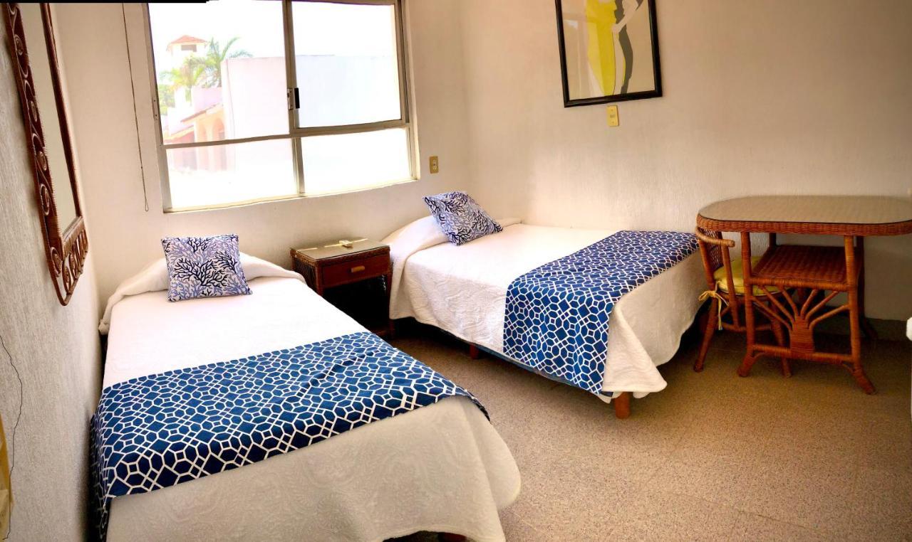 Casa Romantica De Playa Ixtapa  Buitenkant foto